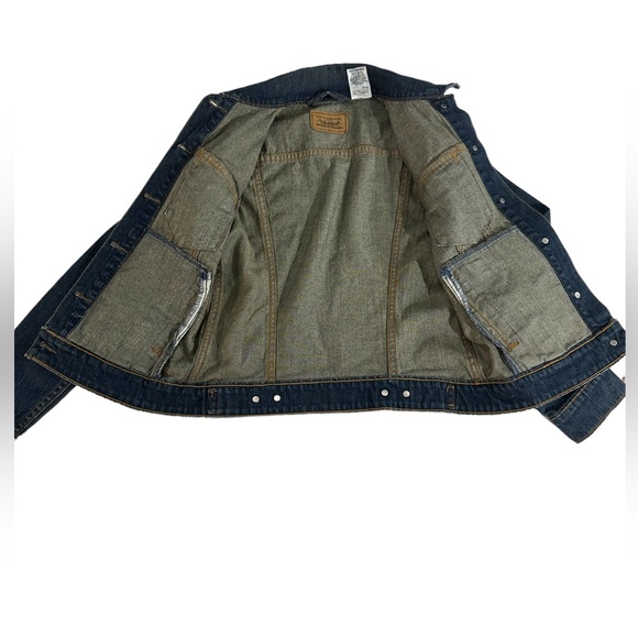 Classic Levi’s Jean Jacket Small, Trucker Jean Jacket - Picture 3 of 10